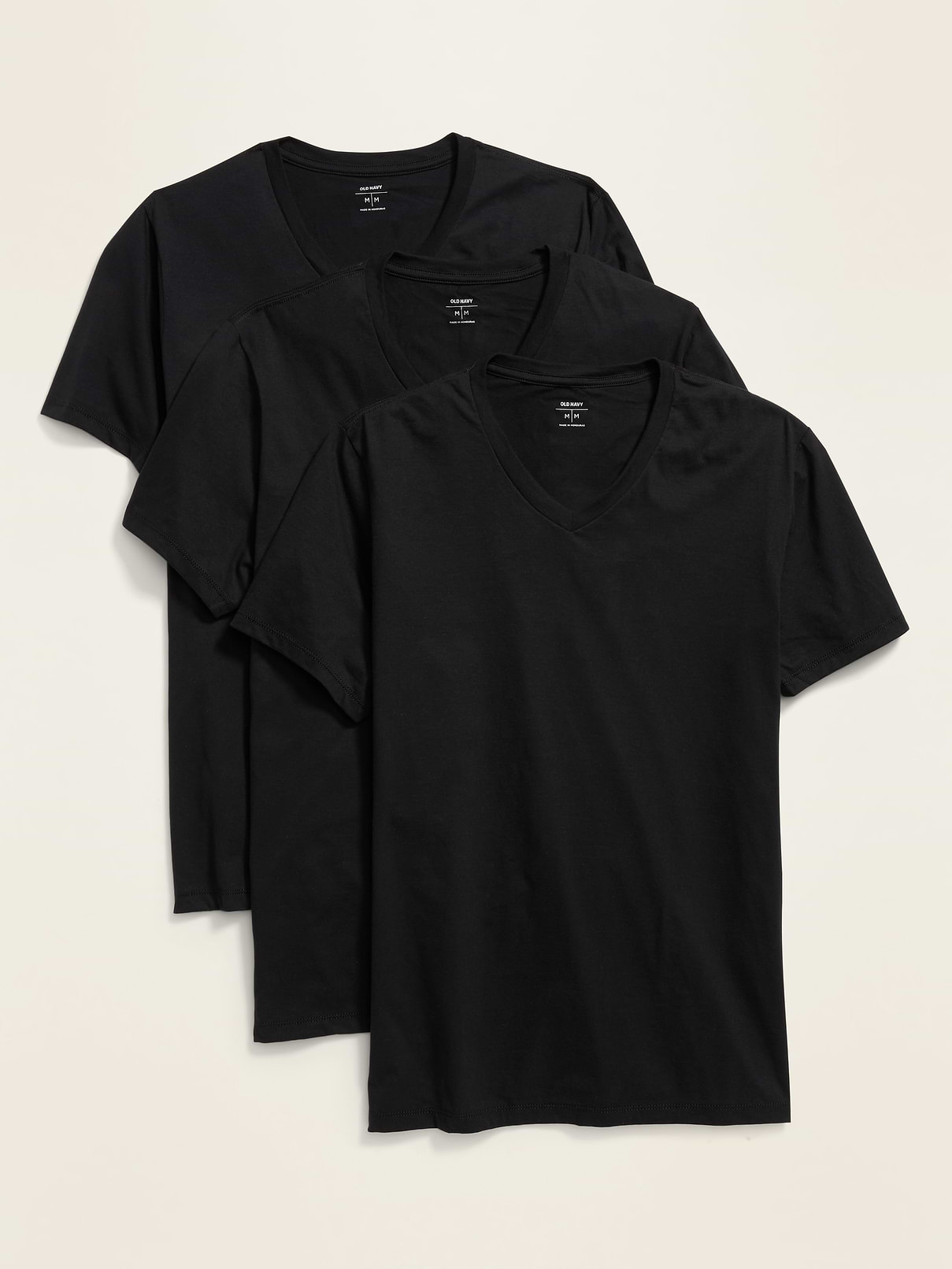 L'image numéro 1 présente Paquet de trois t-shirts à col en V pour homme