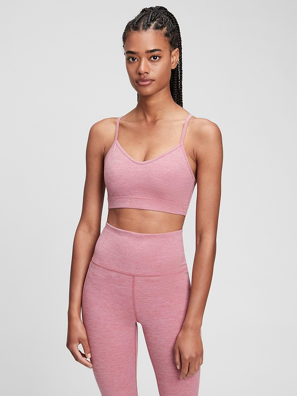 GapFit Studio Sports Bra