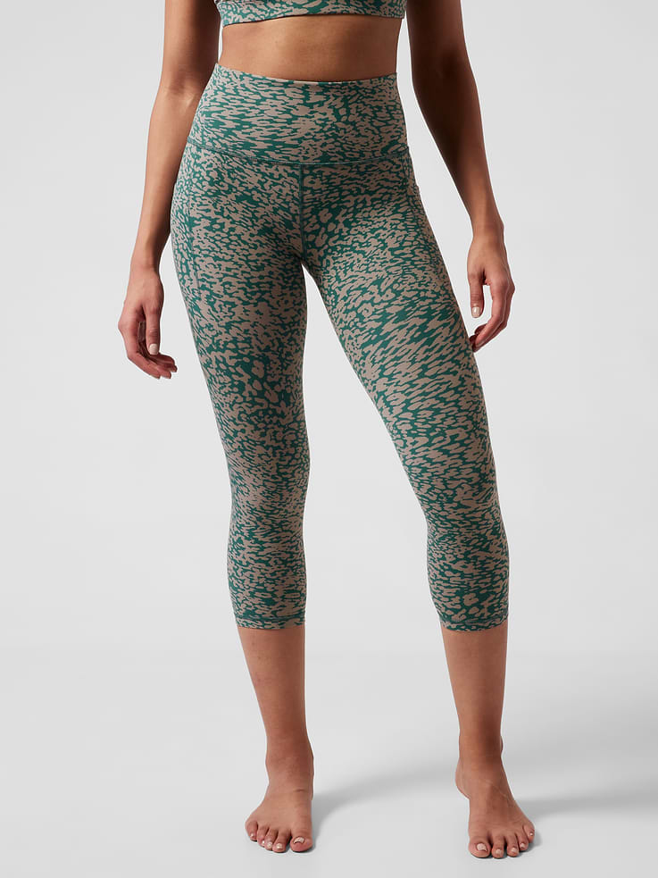 Image 1 of 6, FOR: Yoga or studio practice, FEEL: Powervita fabric is buttery soft with support that feels like a gentle hug, FAVE: Bonded side stash pockets hold your essentials, Product #798642