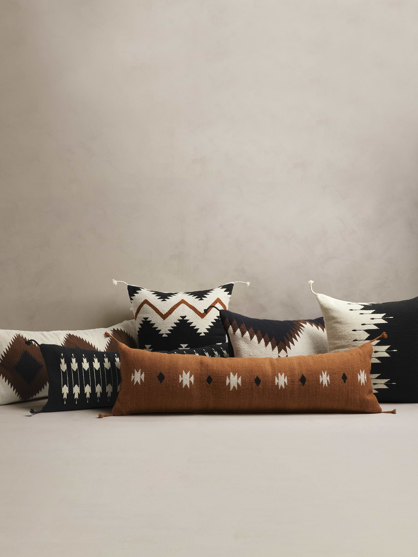 Image number 3 showing, Sierra Pillow | Coutume