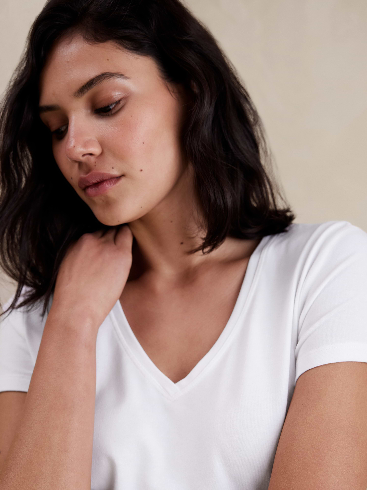 Image number 6 showing, Timeless V-Neck T-Shirt