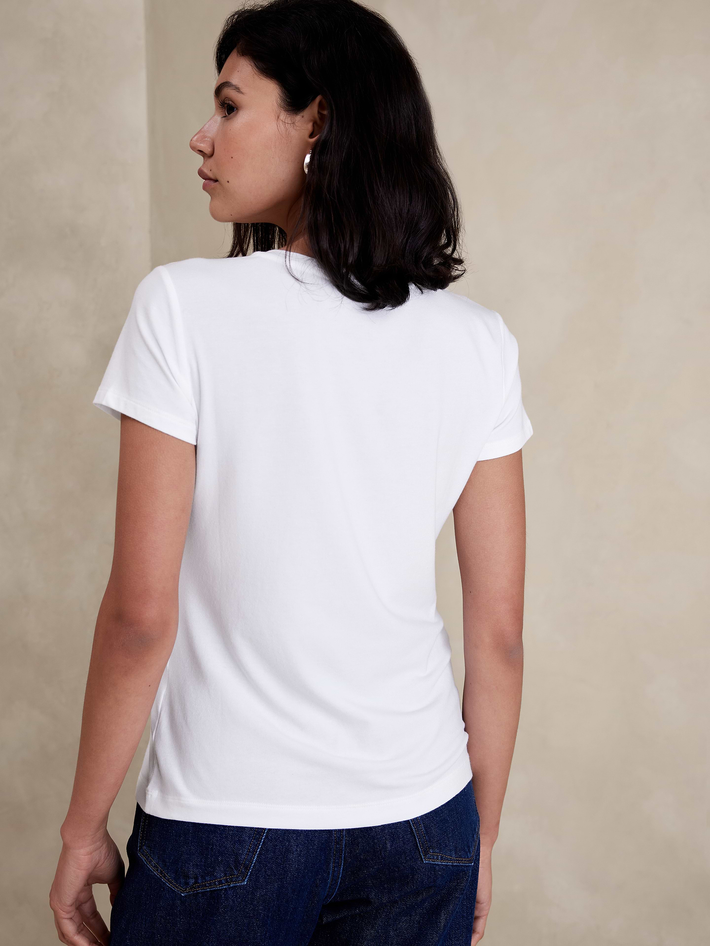 Image number 5 showing, Timeless V-Neck T-Shirt