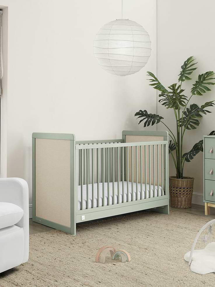 Image number 2 showing, babyGap Liam 4 in 1 Convertible Crib