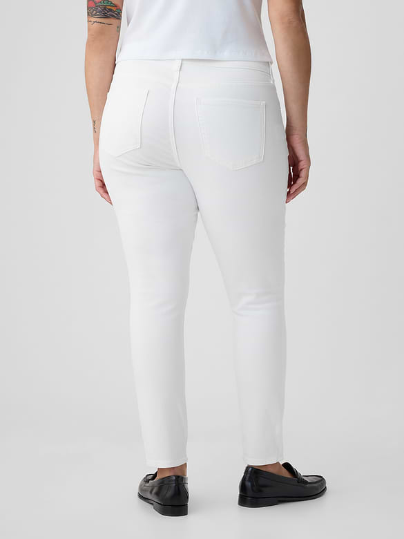 Mid Rise True Skinny Jeans