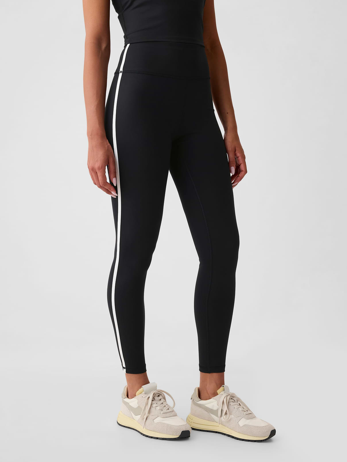 L'image numéro 1 présente Legging GapFit Power pleine longueur à taille haute