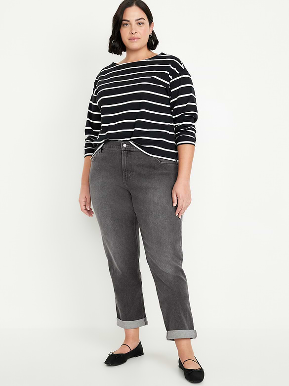 Mid-Rise Wow Boyfriend Straight Jeans