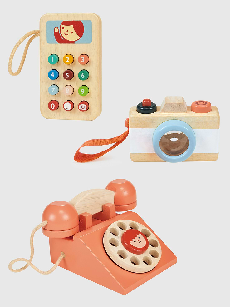 Image number 1 showing, Tech Gadget Playset Phones and Camera Toddler Toy Bundle