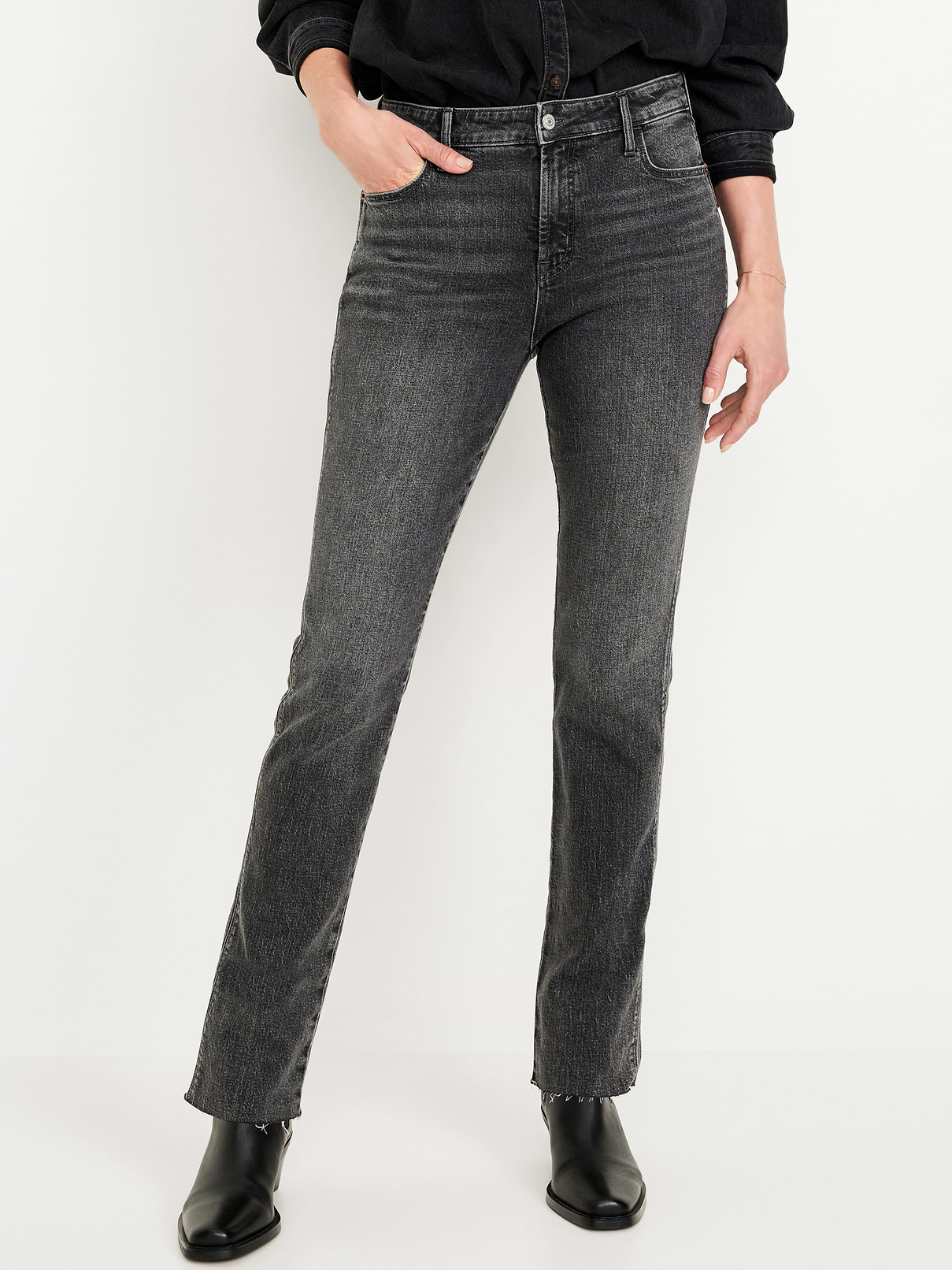 L'image numéro 2 présente Jean étroit vintage à taille haute