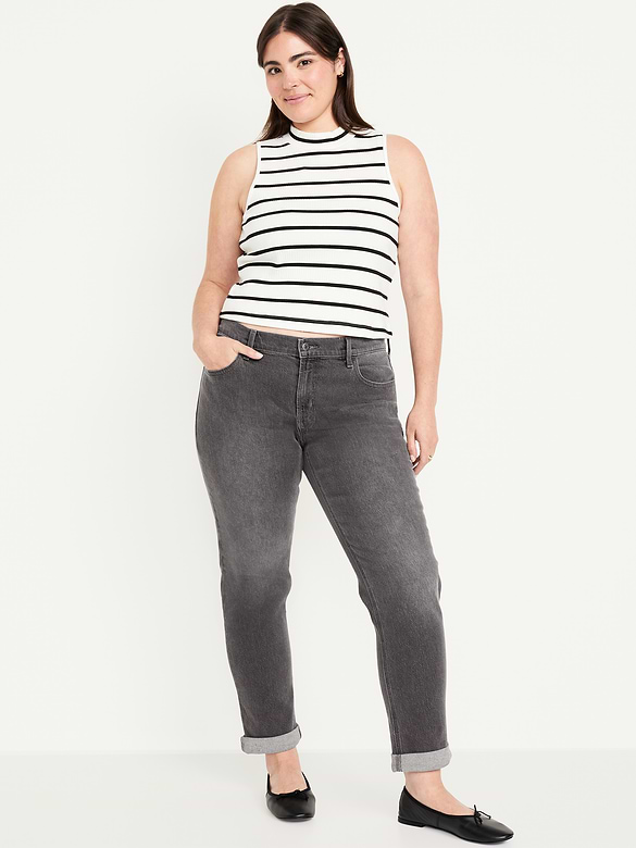 Mid-Rise Wow Boyfriend Straight Jeans