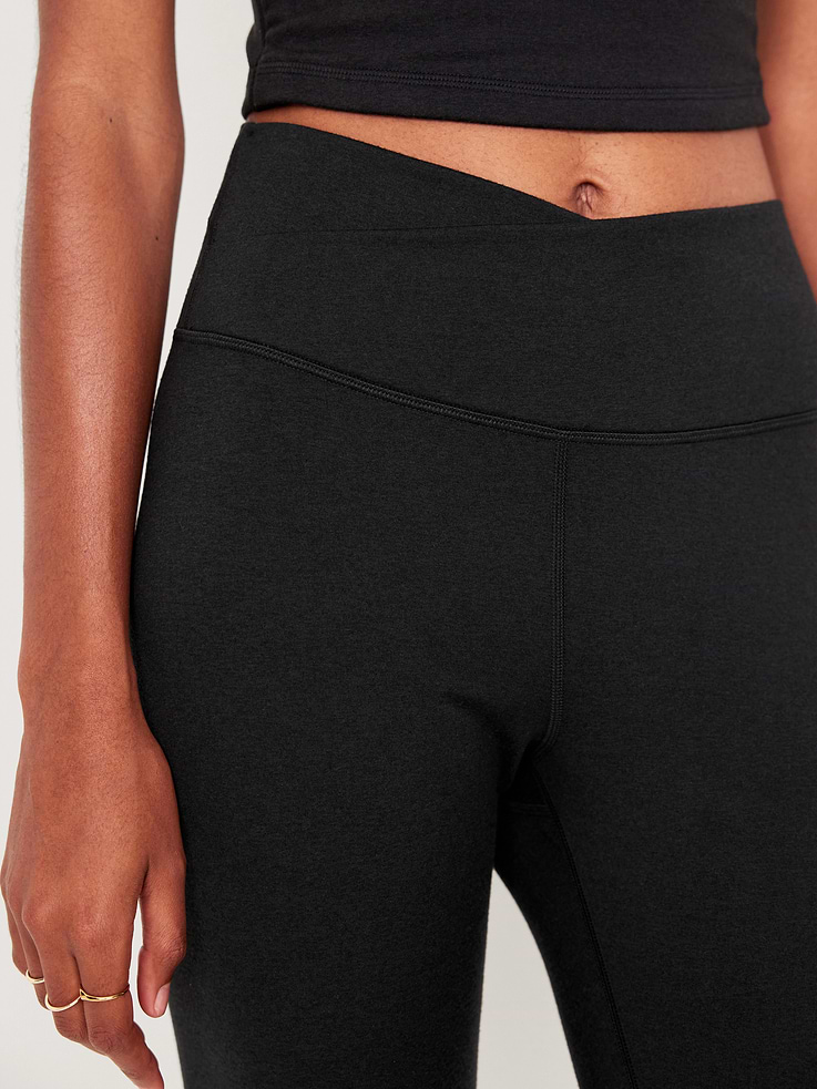 Image number 3 showing, Extra High-Waisted CloudComfy 7/8 Leggings