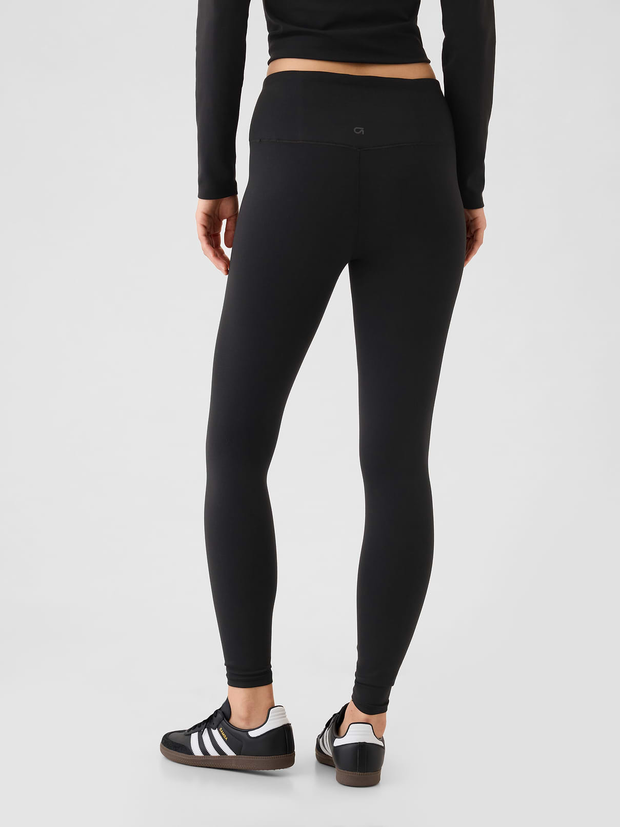 L'image numéro 3 présente Legging doux à taille haute GapFit