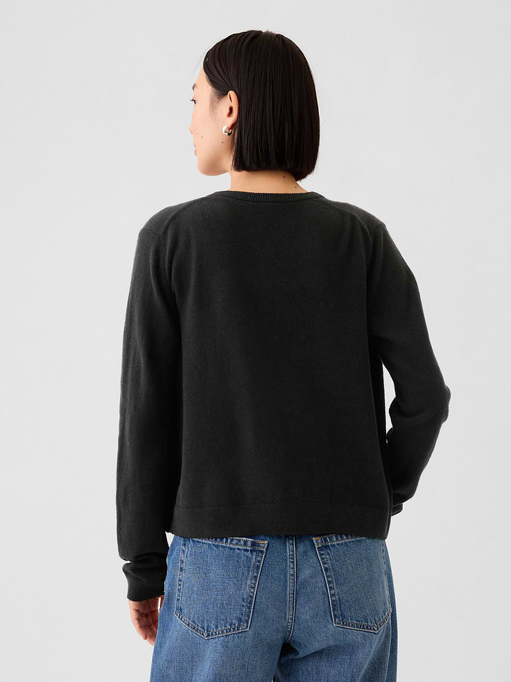 L'image numéro 2 présente Cardigan Effet cachemire