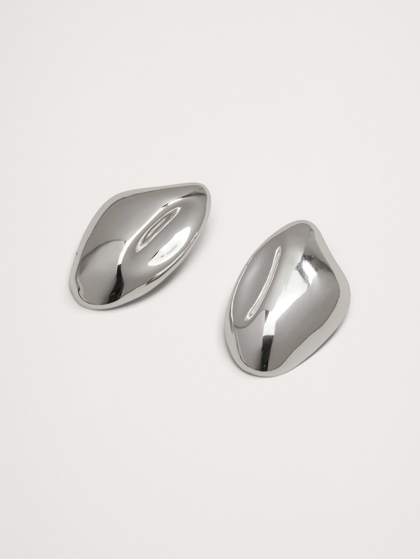 Image number 3 showing, Sculptural Forms Earrings by Aureus + Argent