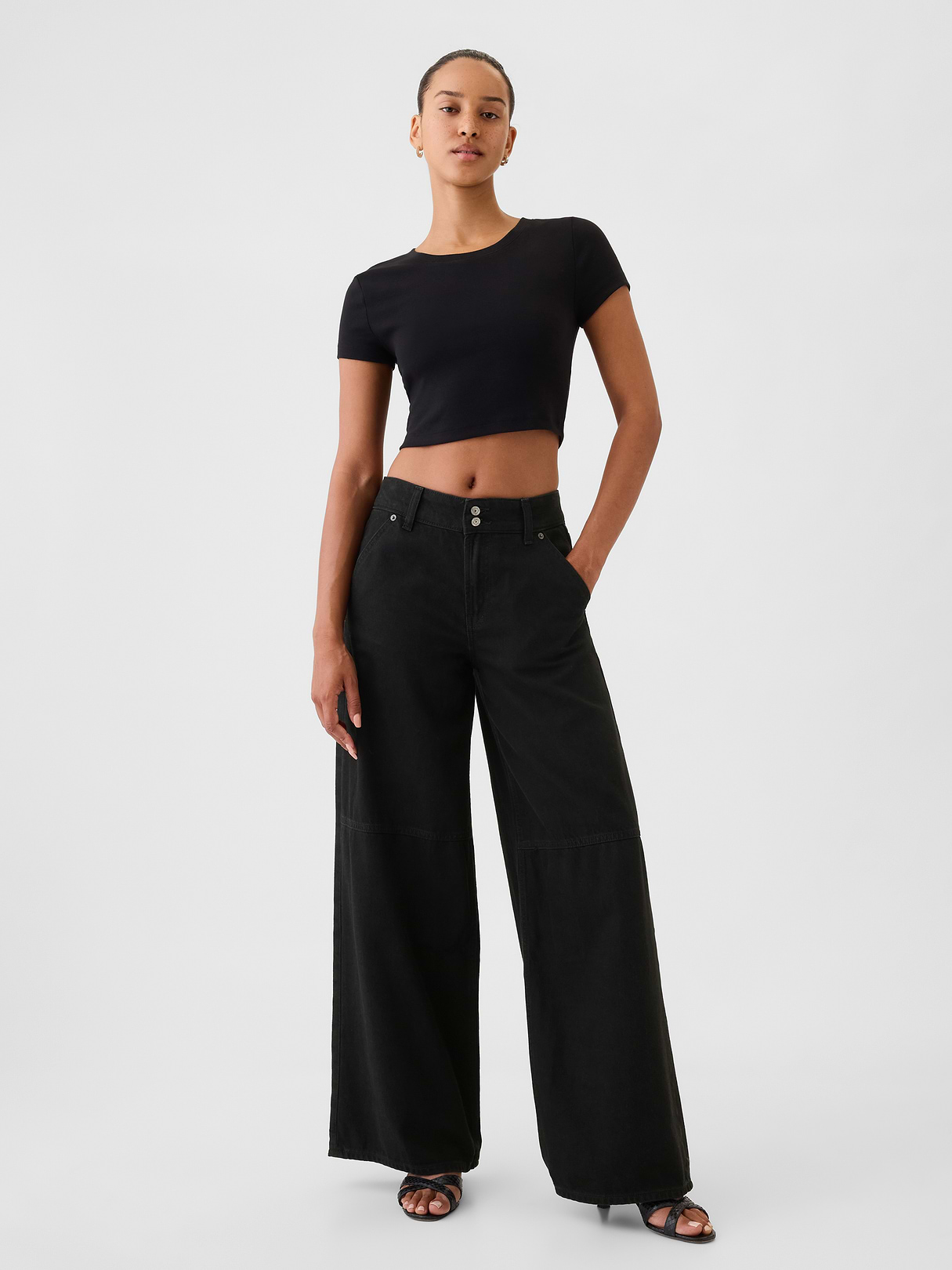Mid Rise UltraSoft Baggy Jeans - Black noir by Gap