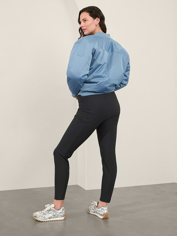 Stellar Mid Rise Slim Pant