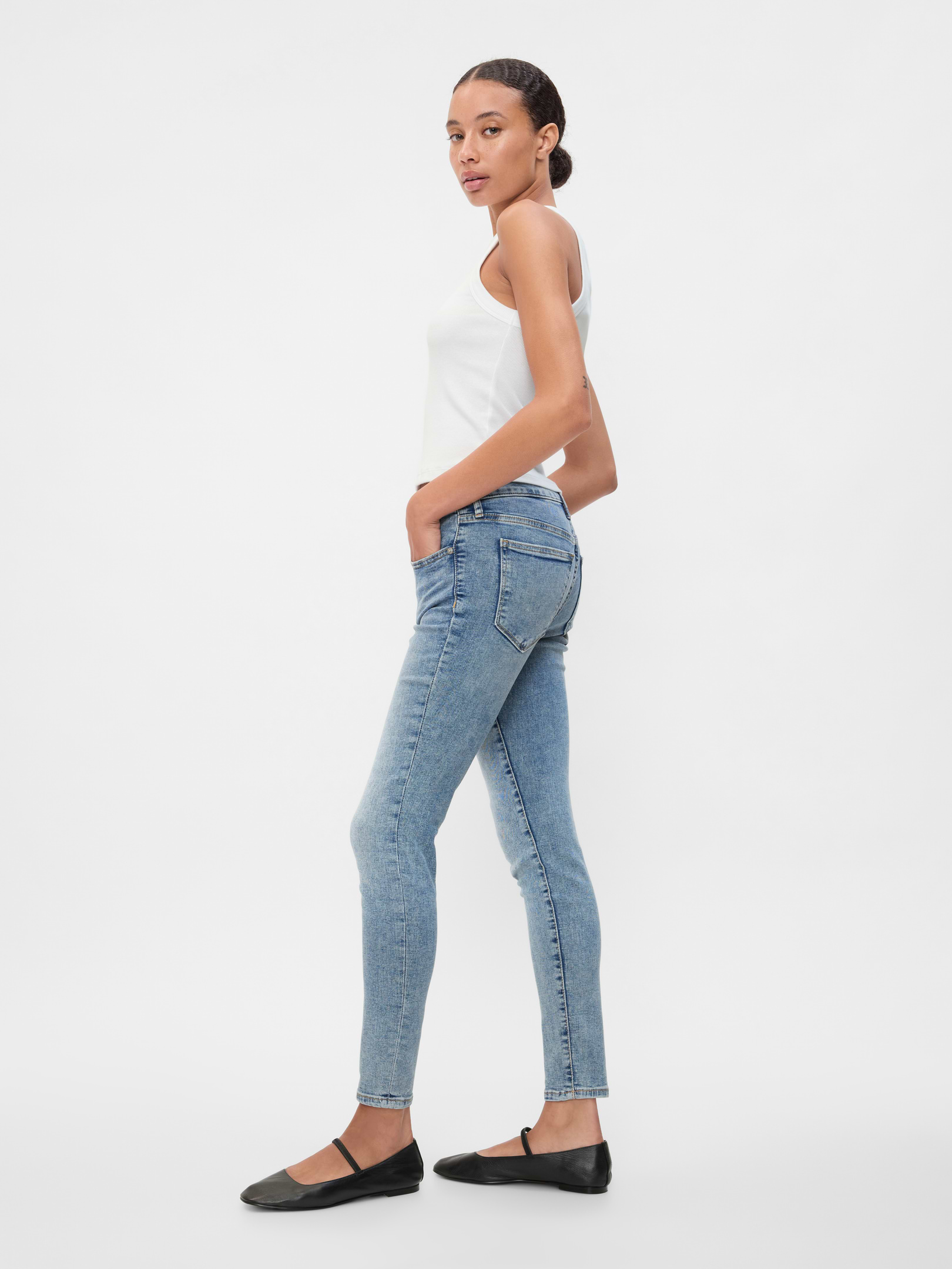 Mid Rise Universal Skinny Jeans | Gap Factory