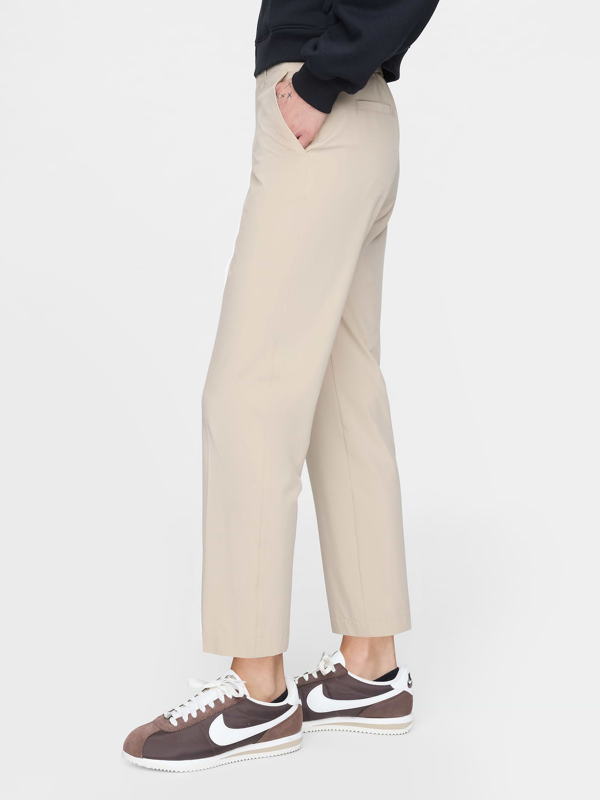 Image 3 of 6, GapFit High Rise Downtown Runaround Pants
