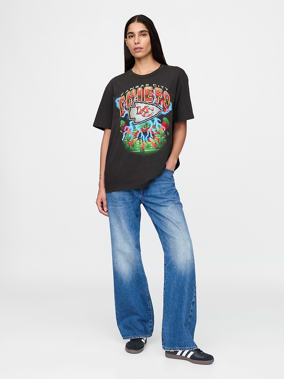 Adult NFL Kansas City Chiefs Graphic T-Shirt