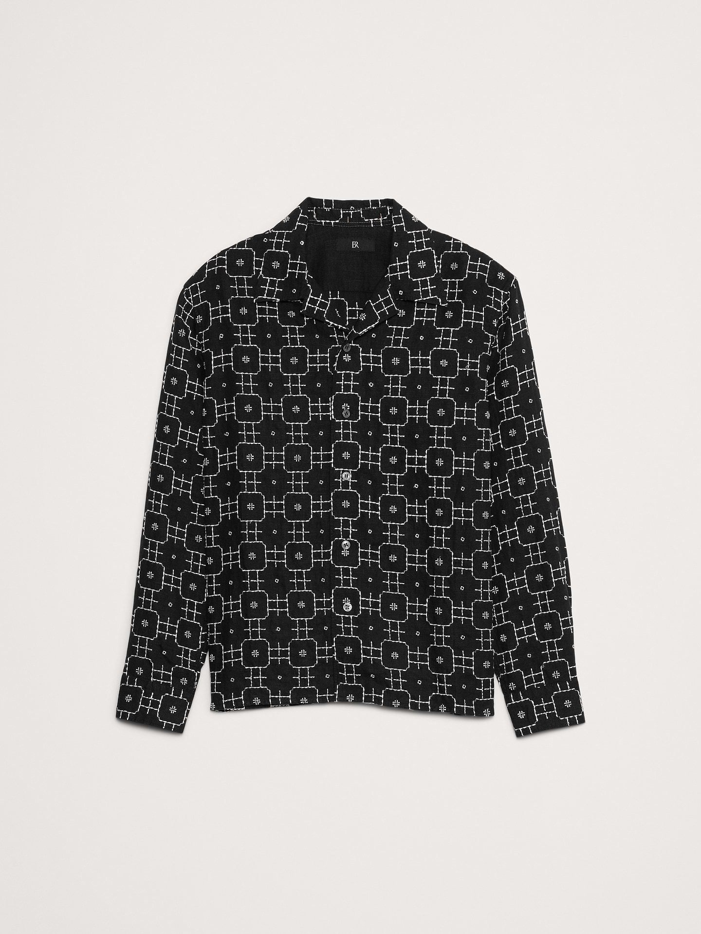L'image numéro 4 présente Chemise standard de vacances en lin brodé
