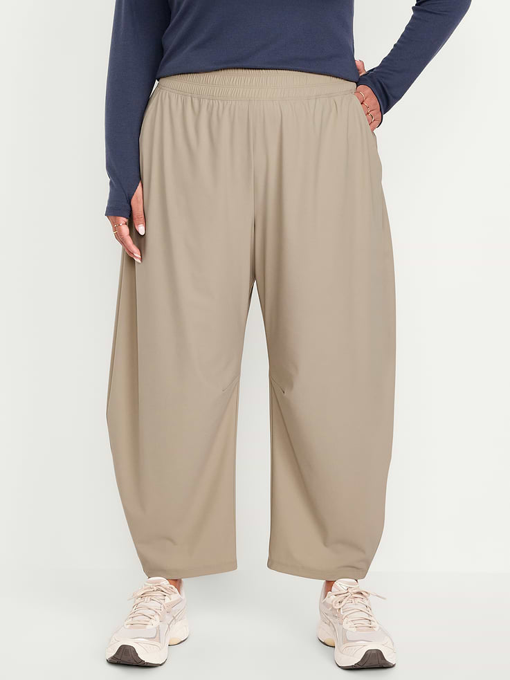 L'image numéro 6 présente Pantalon Tech Élégant coupe baril à taille haute longueur cheville