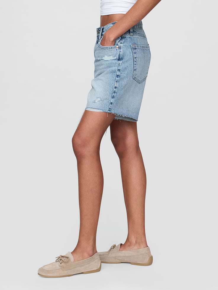 Image number 3 showing, 8" Mid Rise '90s Loose Denim Bermuda Shorts