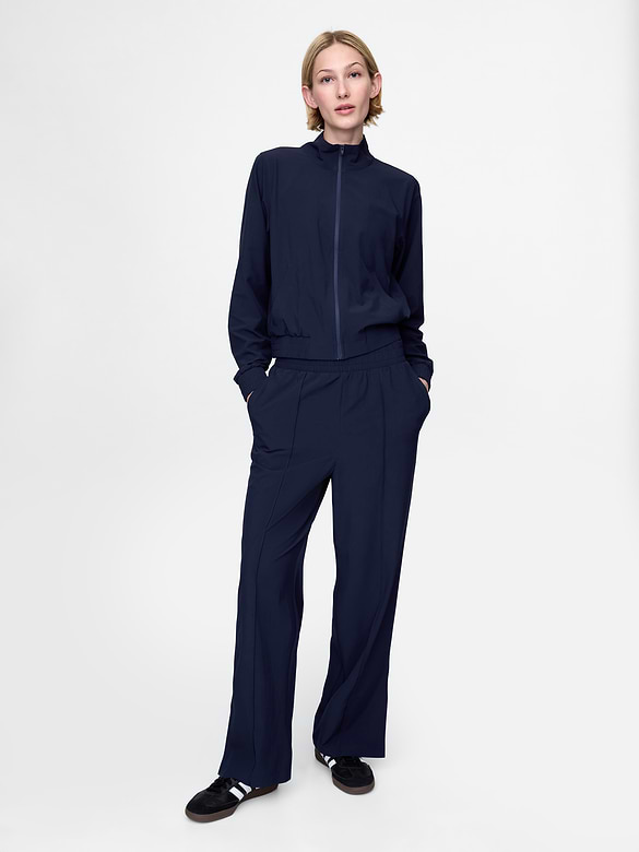 GapFit Tech High Rise Split-Hem Pants