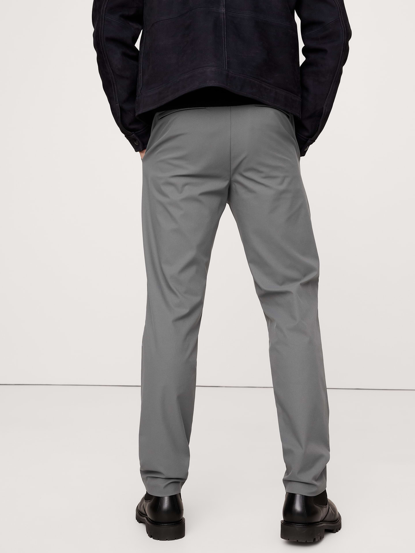 L'image numéro 2 présente Pantalon Performance athlétique étroit