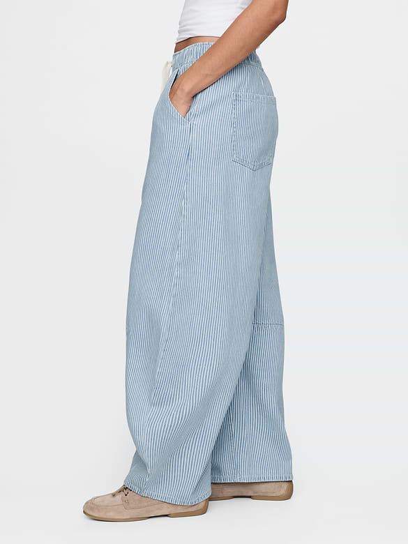 Mid Rise UltraSoft Denim Stripe Easy Horseshoe Jeans