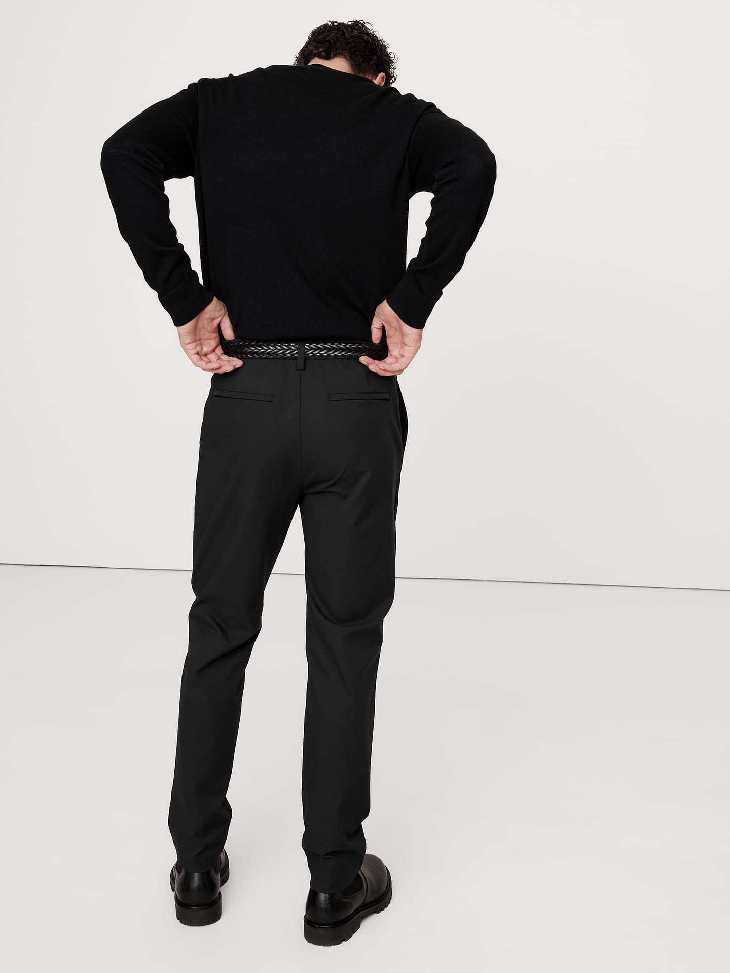 L'image numéro 2 présente Pantalon Performance athlétique étroit