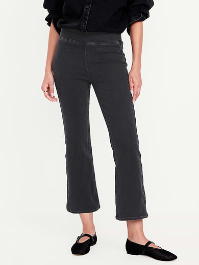 Image number 2 showing, High-Waisted Weekender Pull-On Crop Flare Jeans