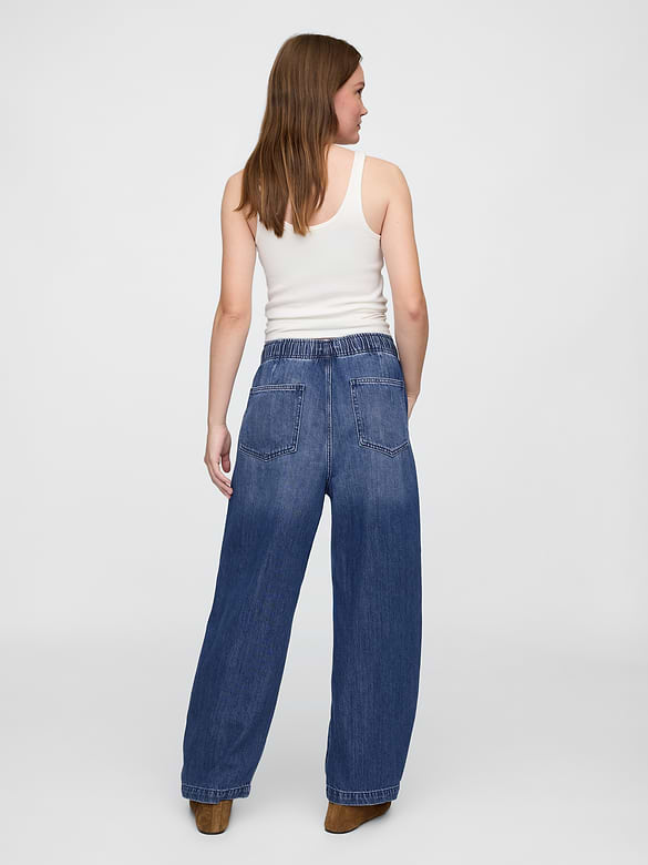 Mid Rise SuperSoft Pull-On Barrel Jeans