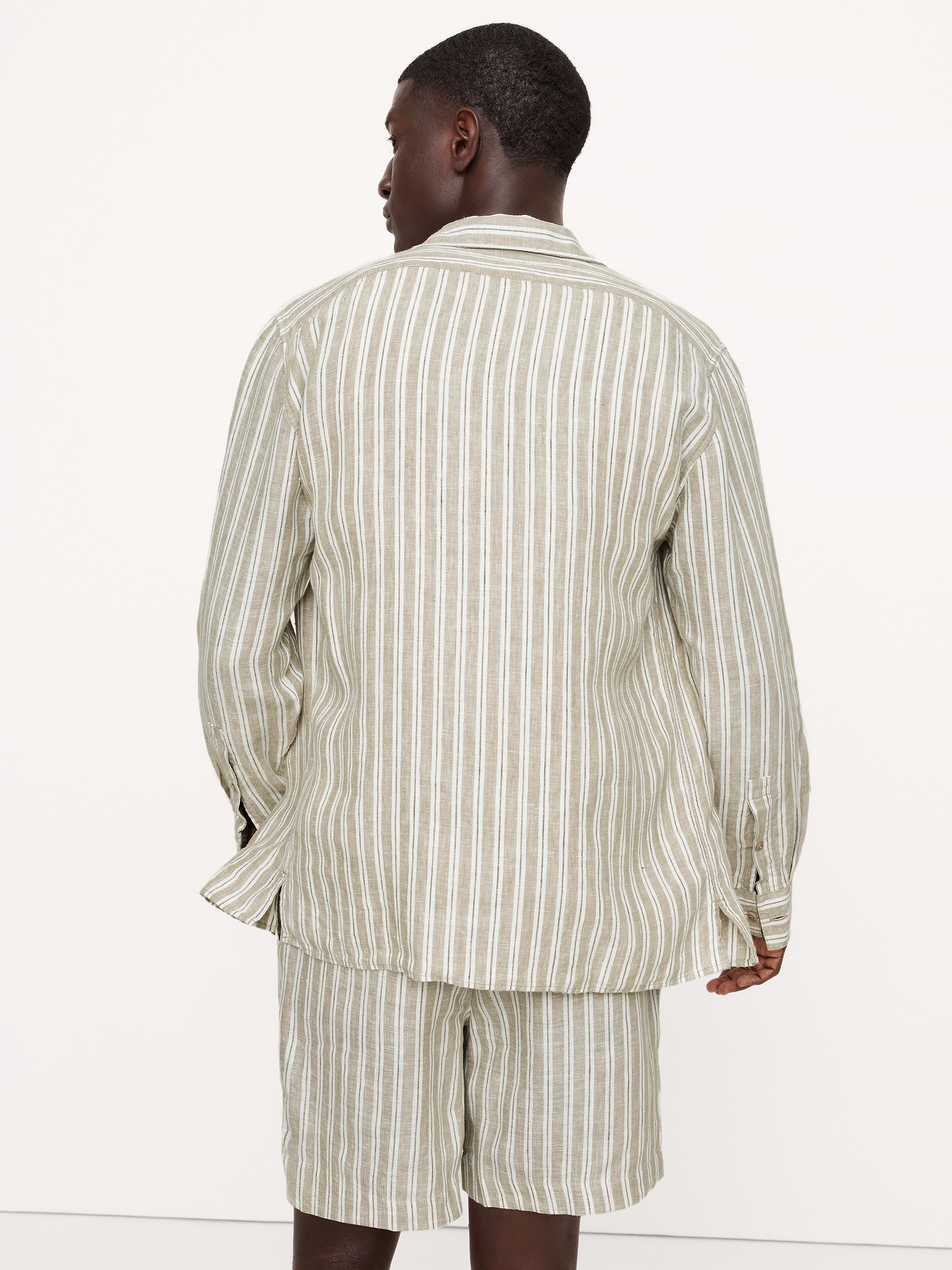 Image 2 of 4, Standard-Fit Linen Resort Shirt