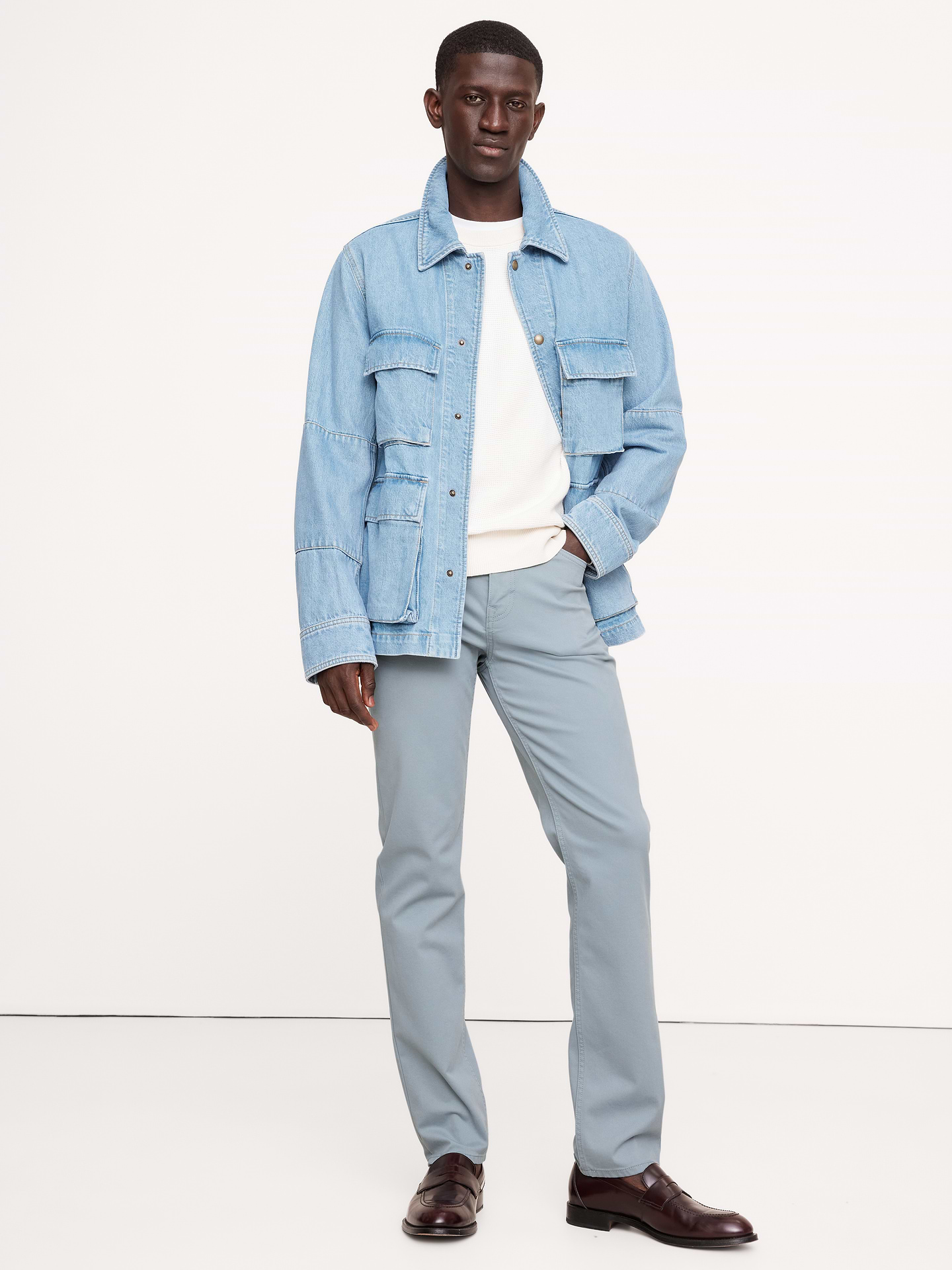 L'image numéro 1 présente Pantalon Voyageur étroit