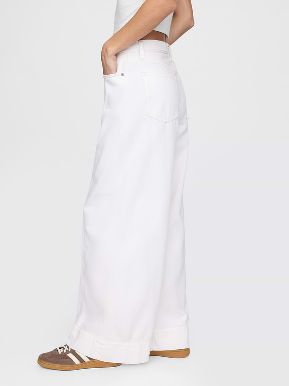 Mid Rise UltraSoft Baggy Jeans