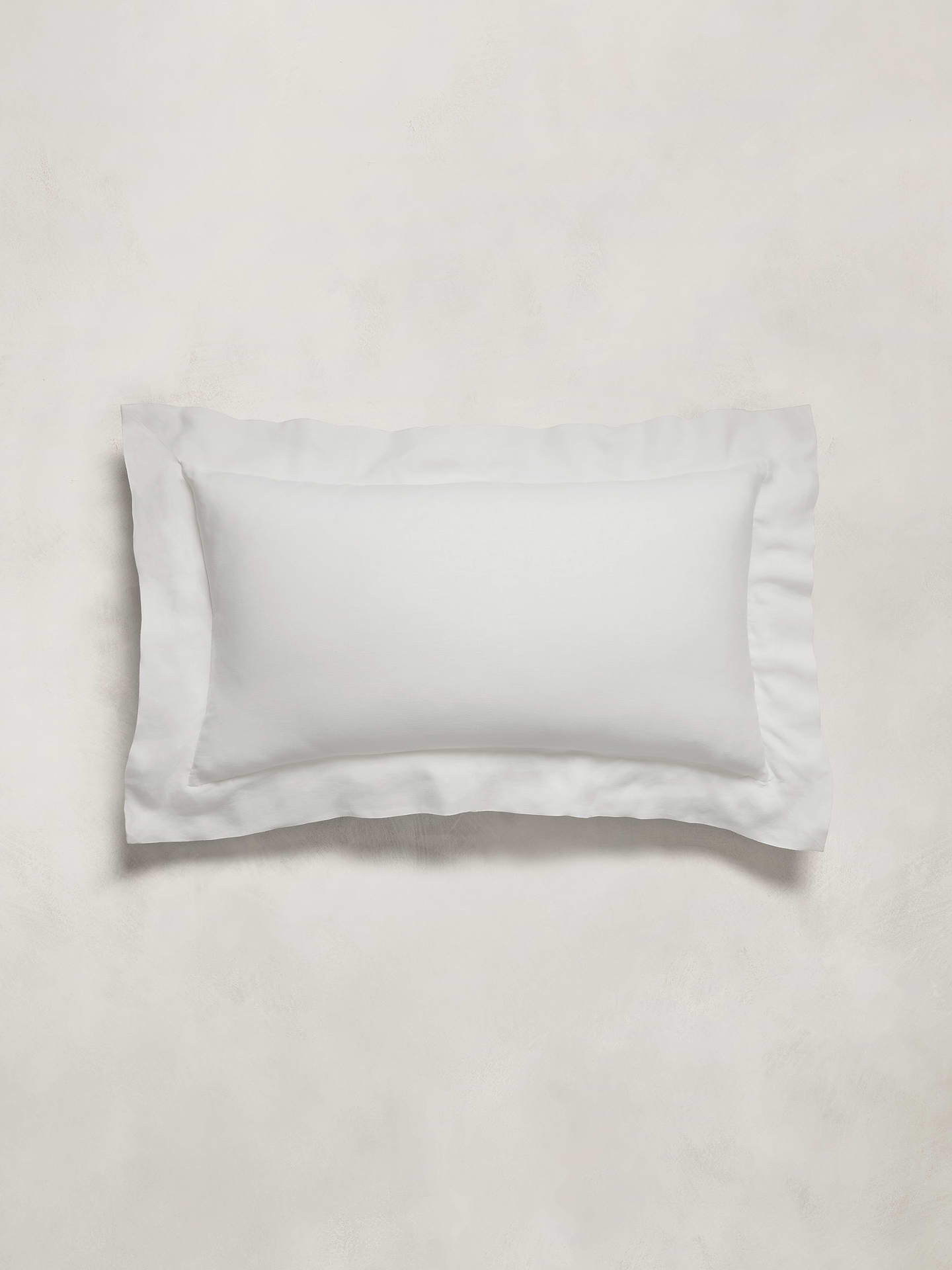 Image number 4 showing, Fine Linen Sham Set