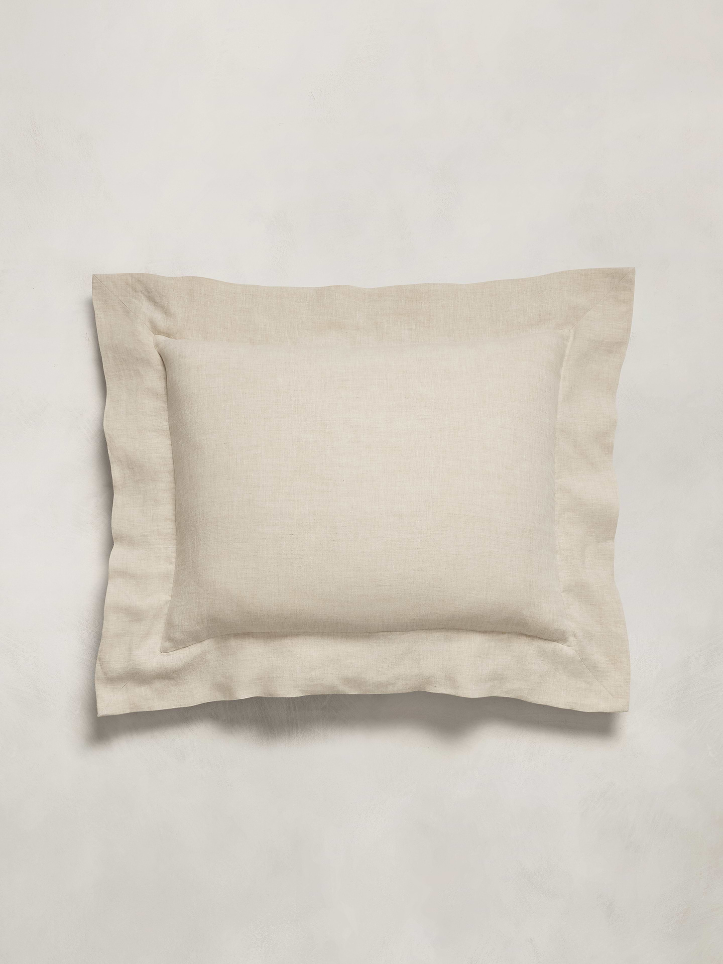 Image 8 of 8, Fine Linen Sham Set