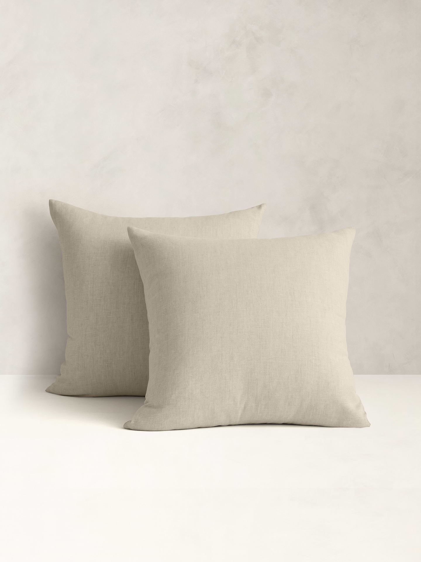 Image number 1 showing, Fine Linen Sham Set