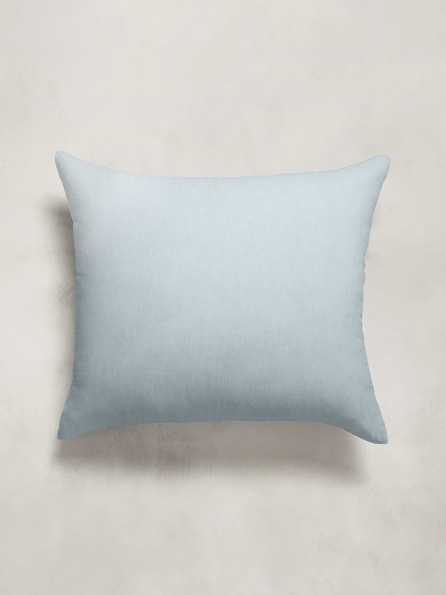 Image number 2 showing, Fine Linen Sham Set
