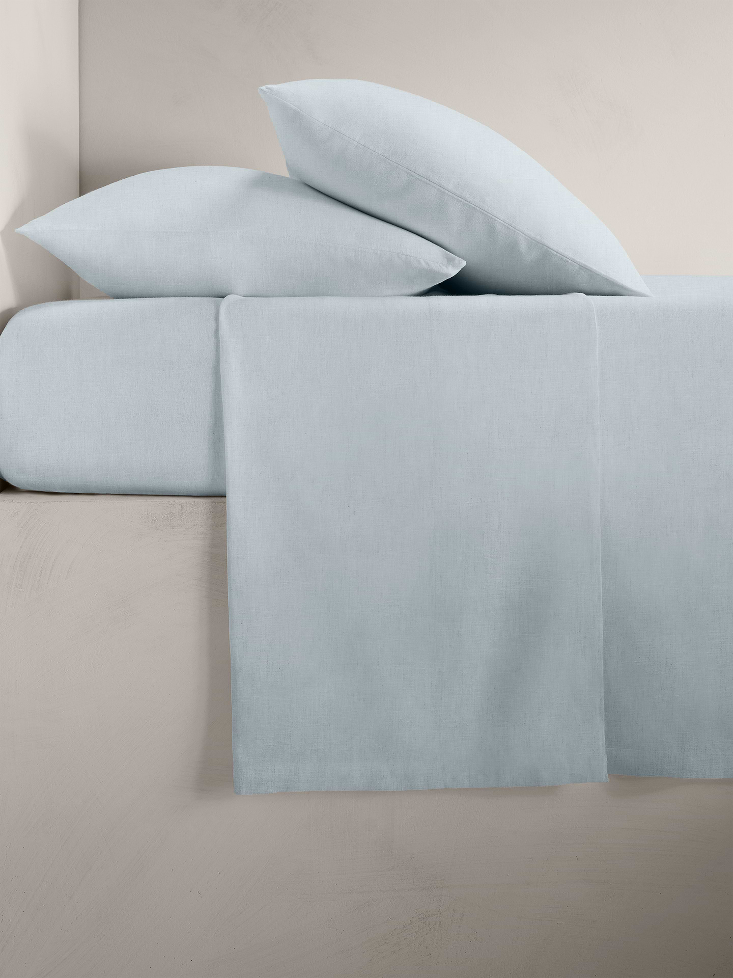 Image number 1 showing, Fine Linen Flat Sheet