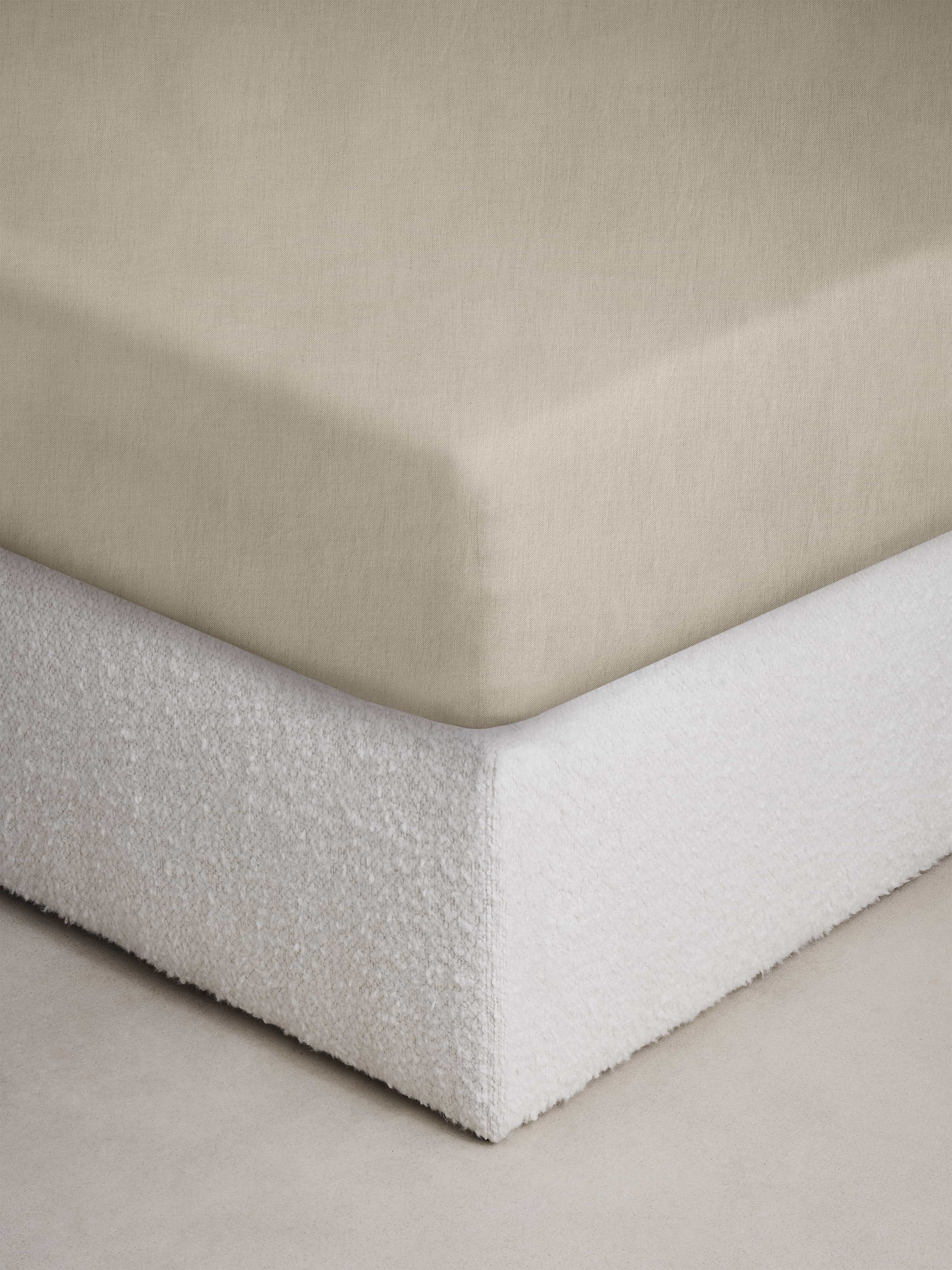 Image 3 of 4, Cotton-Cashmere-Silk Sheet Set