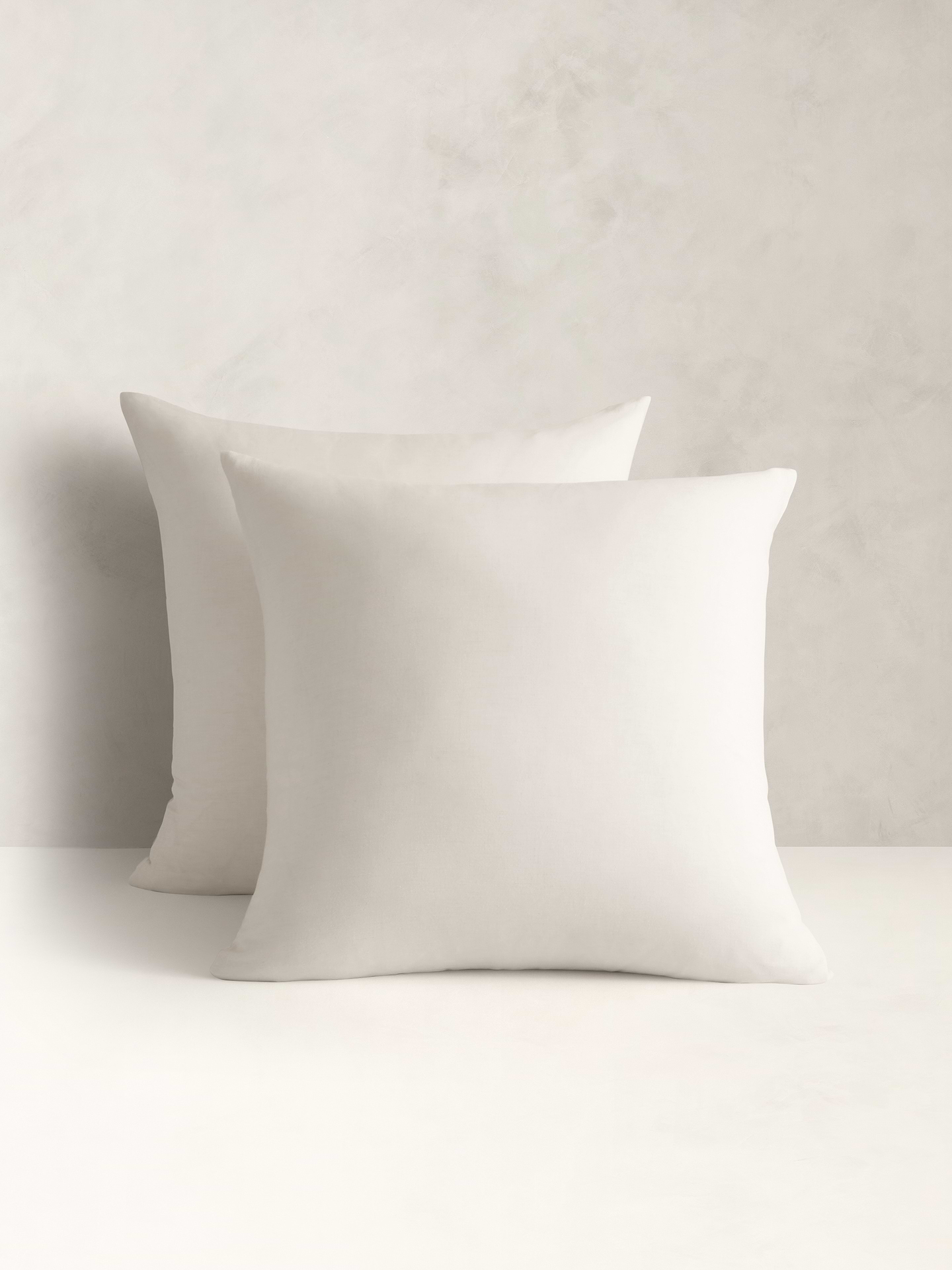Image number 1 showing, Cotton-Cashmere-Silk Sham Set