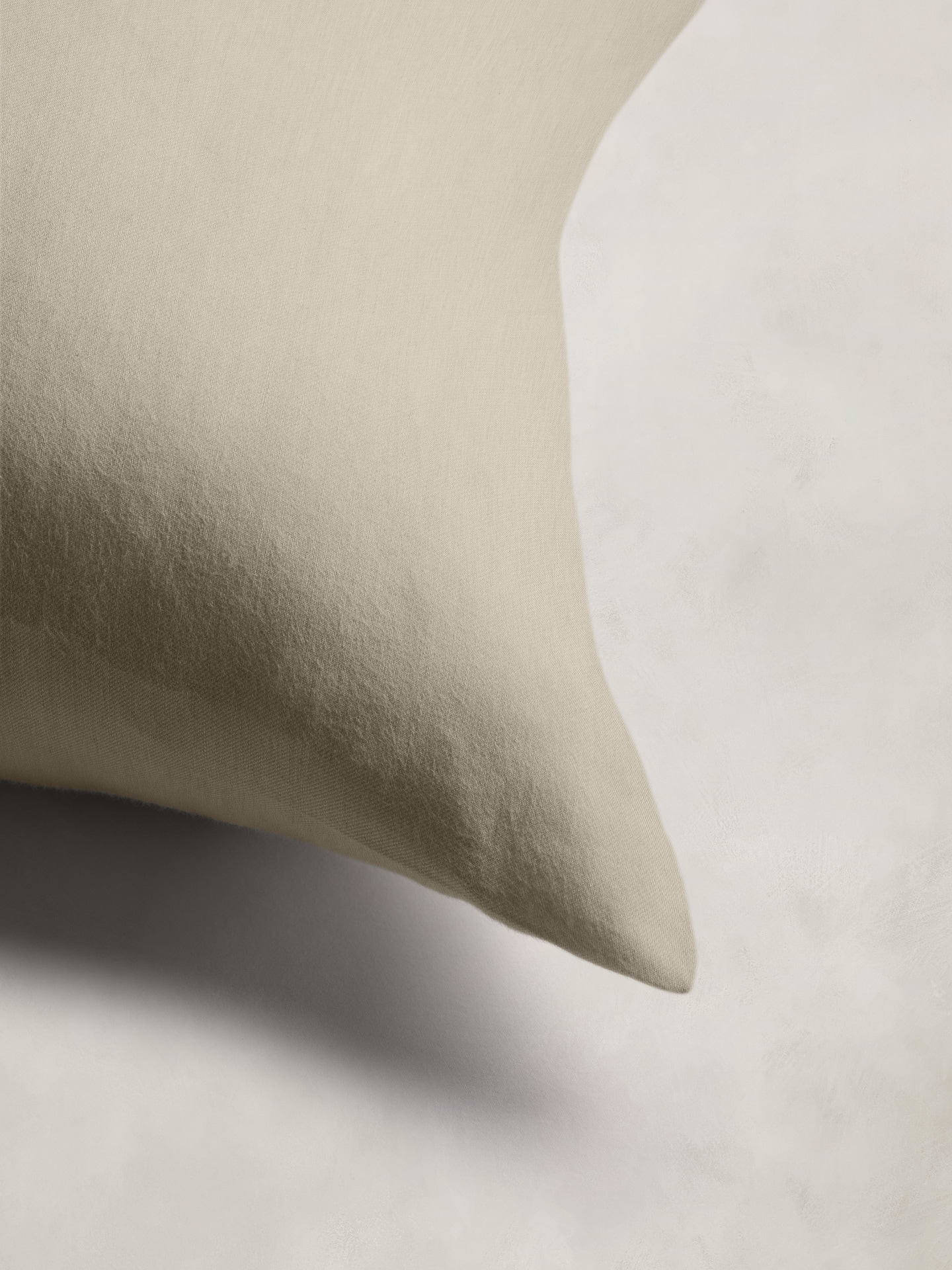 Image number 7 showing, Cotton-Cashmere-Silk Sham Set