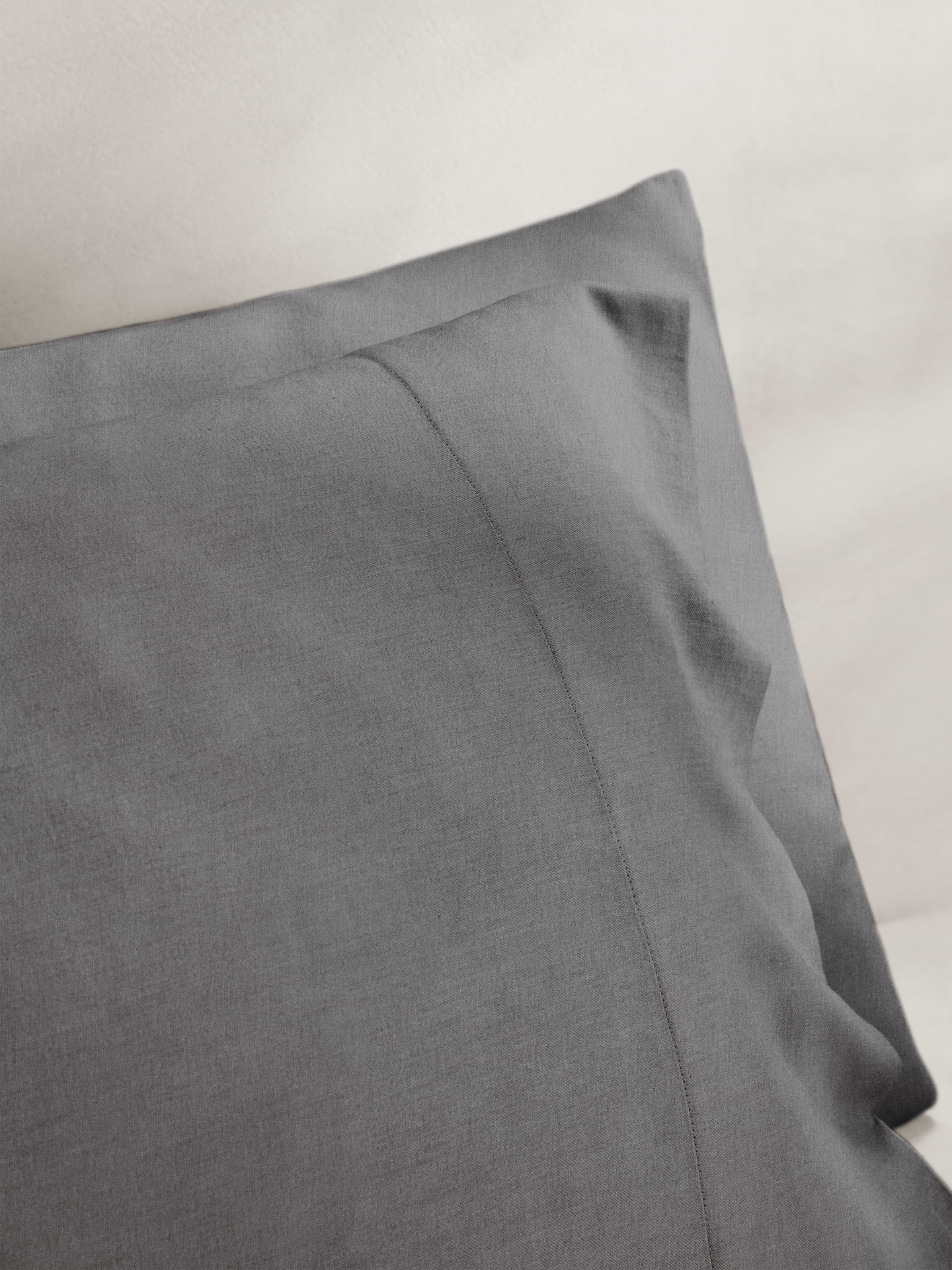 Image number 2 showing, Cotton-Cashmere-Silk Pillowcases