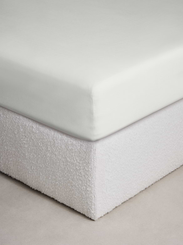 Fine Linen Fitted Sheet