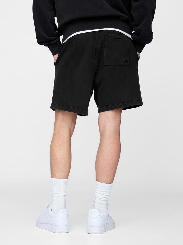 Image 4 of 9, NBA Miami Heat Logo Heavyweight Sweat Shorts