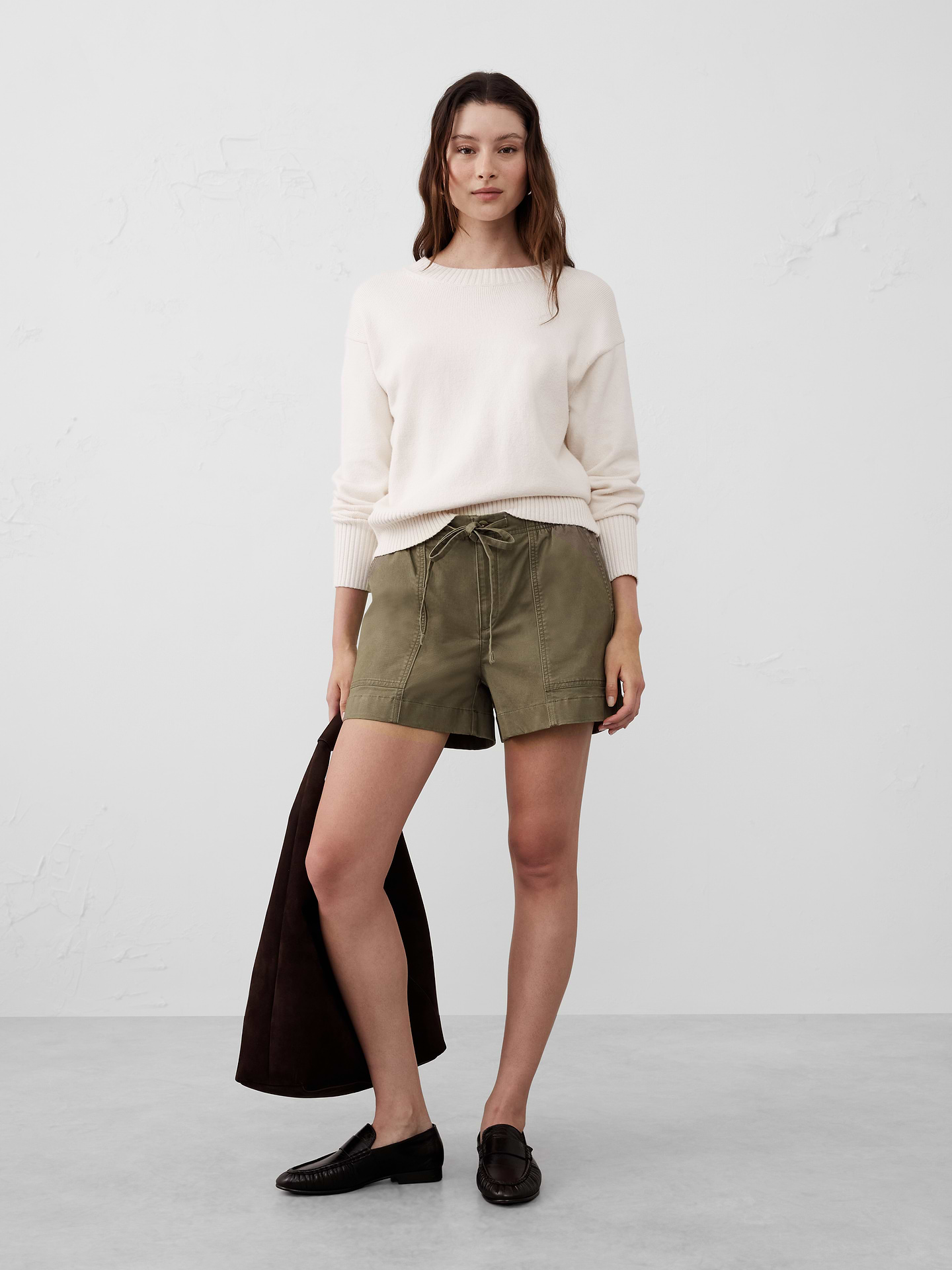 Image 1 of 4, Our Chino fabric is washed for a soft hand feel crafted from organic cotton with a touch of spandex for comfort and all day ease., Shank button closure with zip fly., Elasticated waistband with drawstring ties., Front and back pockets., Made exclusively for Banana Republic Factory., Product #706313
