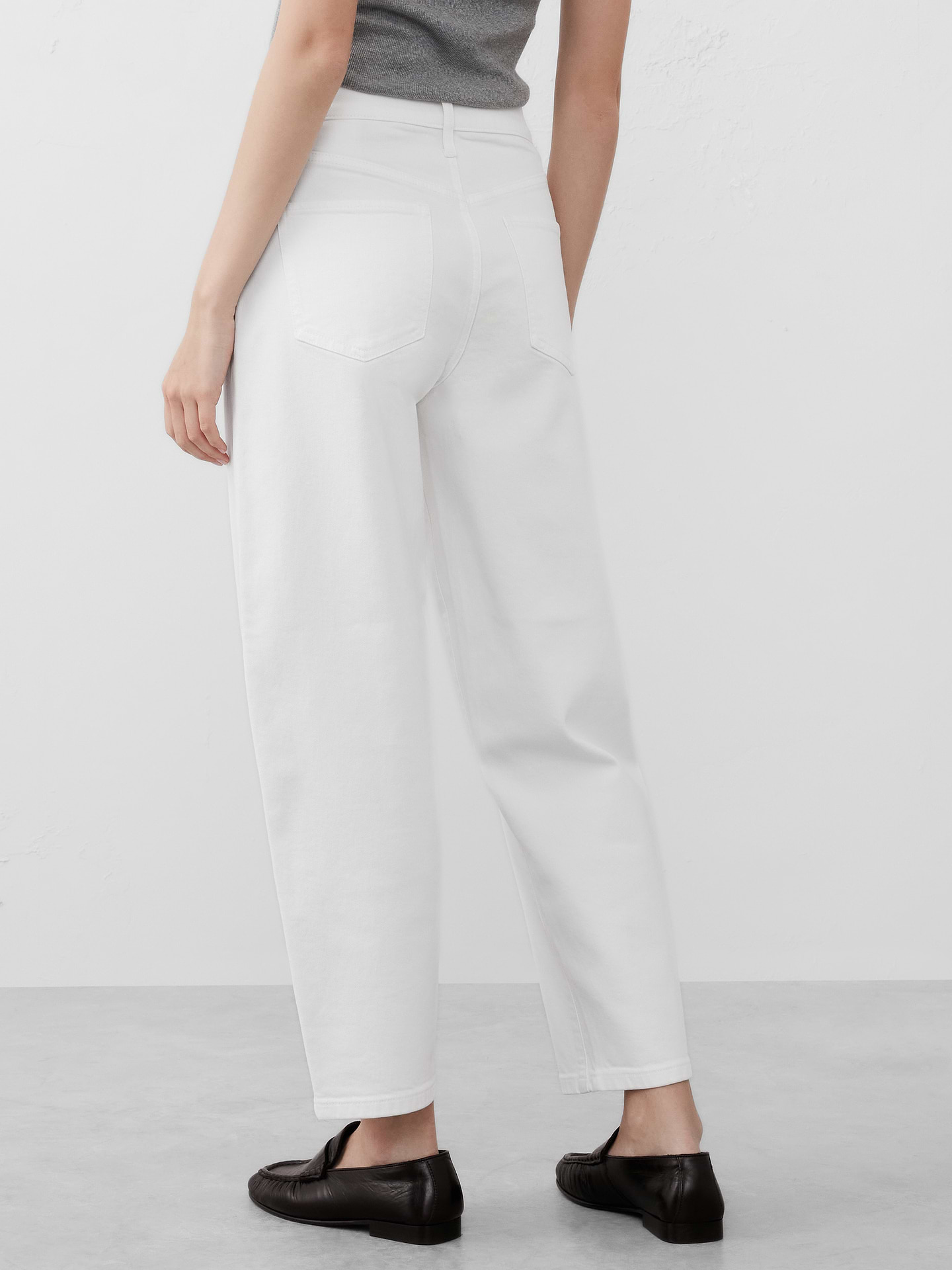 Image number 2 showing, Slim Barrel High-Rise Jean
