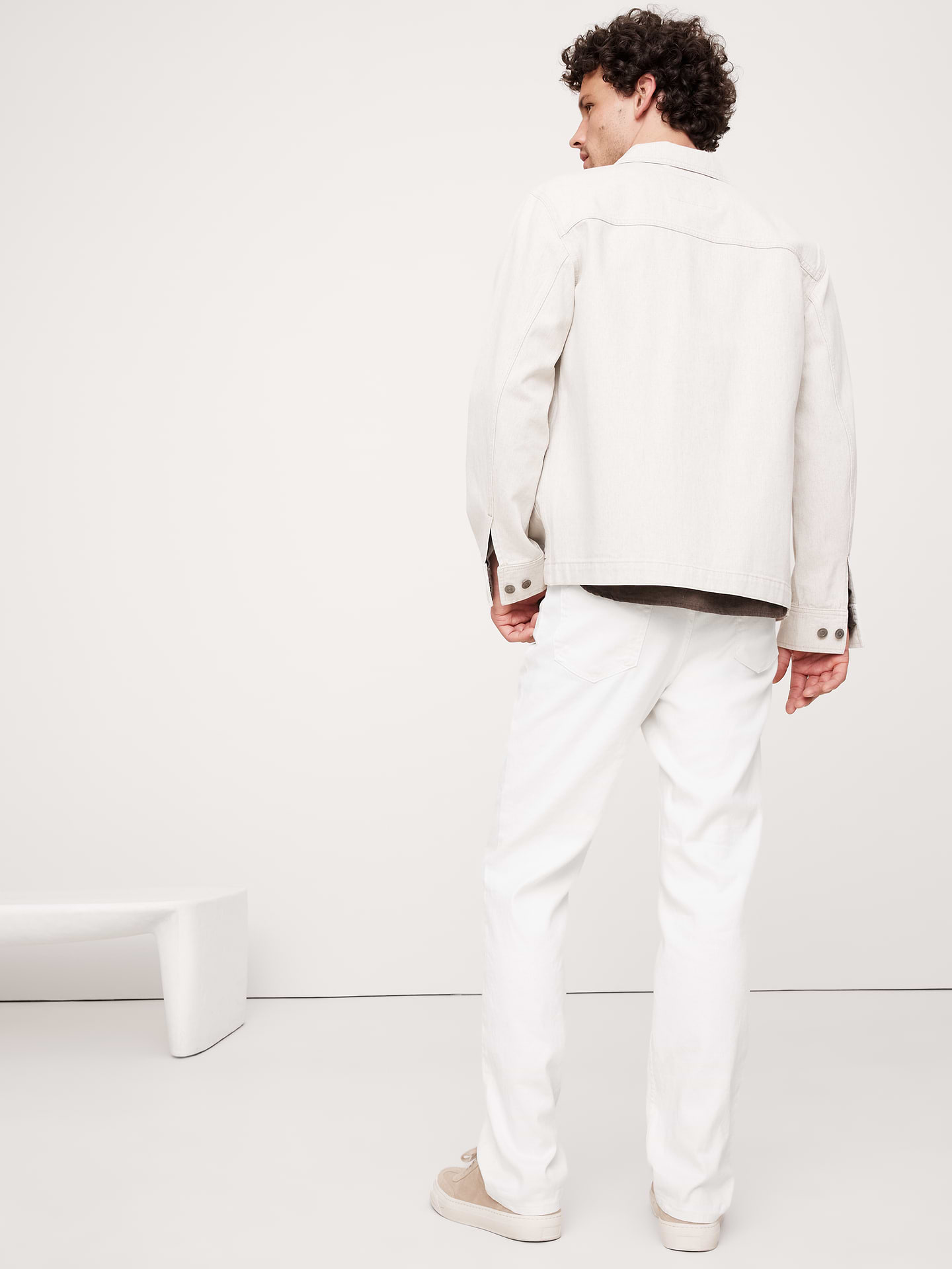 L'image numéro 2 présente Pantalon Voyageur droit en lin et coton