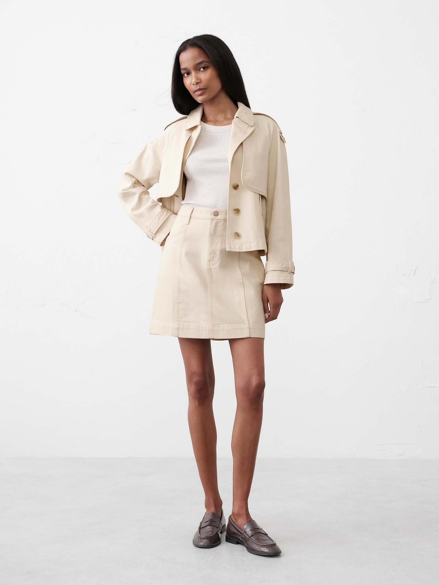 Image 1 of 4, Shank button closure with zip fly. Belt loops., Front and back pockets., Straight hem., Made exclusively for Banana Republic Factory., Product #696757