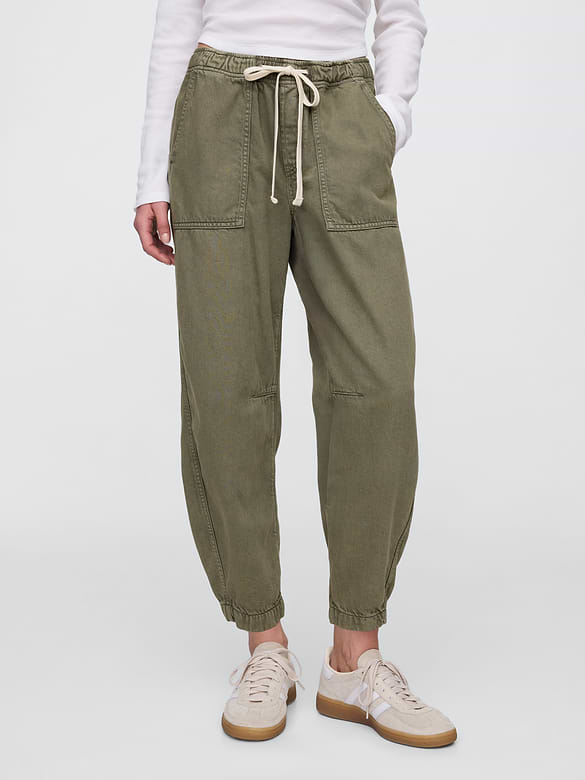 Mid Rise Pull-On Soft Barrel Jeans
